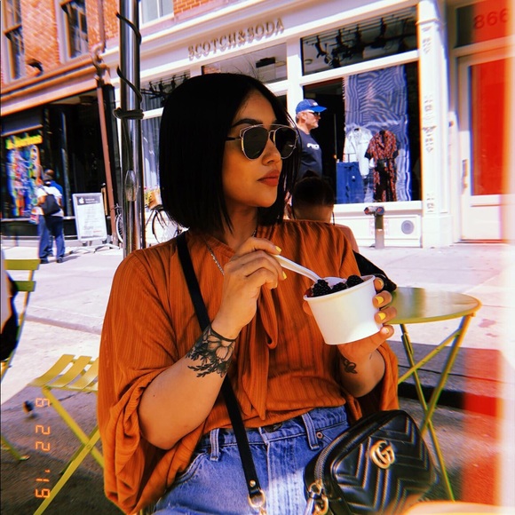 Meet your Posher, Kate - Picture 3 of 3